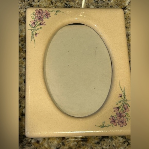 Hallmark Other - Vintage Hallmark cracked porcelain‎ picture frames